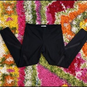 Forever 21 black gym workout leggings, M